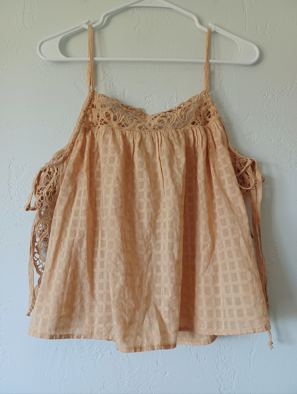 NWT American Eagle Babydoll Cami with Crochet Detail and Oen Sides with Tie